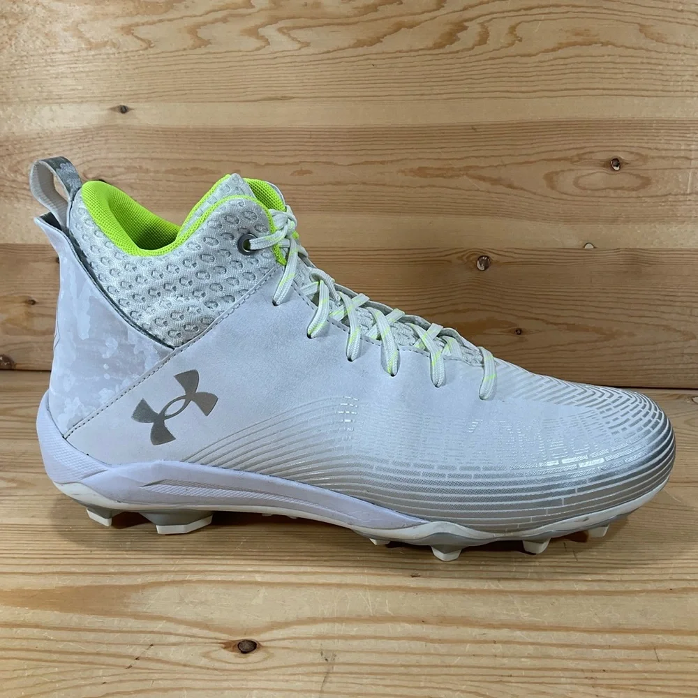 Under Armour Men's White and Silver Athletic Shoes